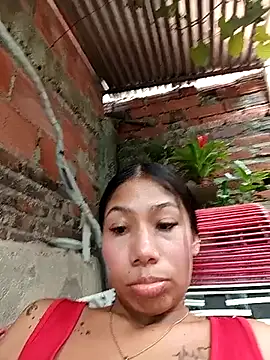 rous-squir - Rous-squir's free webcam