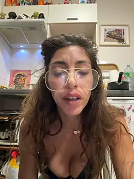 Amani_thewolf webcam