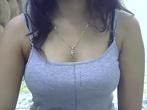 SONIYA_47 webcam