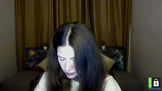 Alicia_redfollow webcam