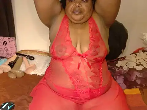 MatureBootyBabe4Uxx webcam