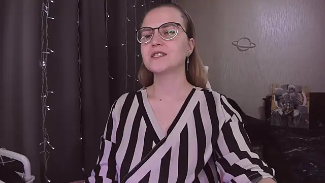 MissBrightShine webcam