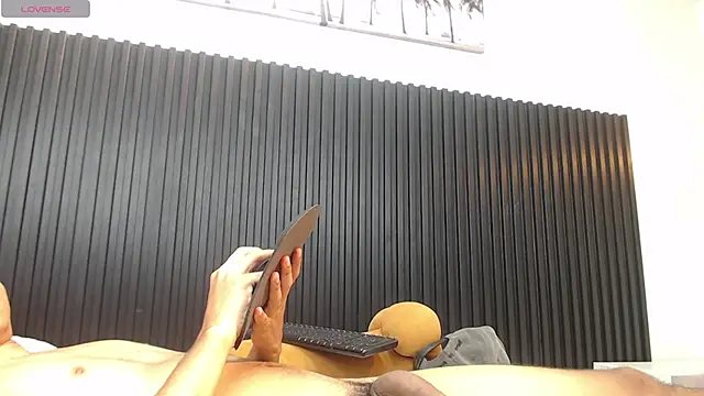 markbowie (M twink) - show ass hot