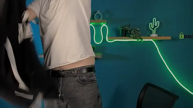 damon_rich (M twink) - My first goal