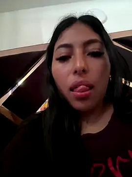 emmyjhonson07 webcam