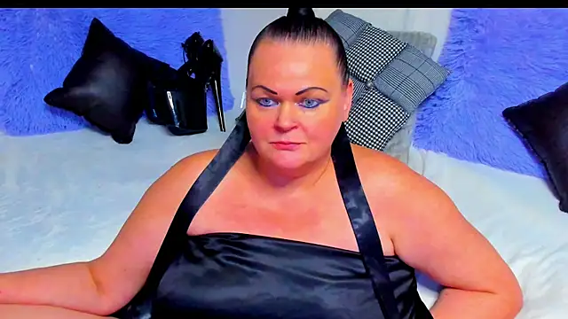 MilanaBiegert webcam