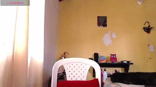 Emma_Henderson webcam