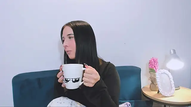 TaliaAdorable webcam