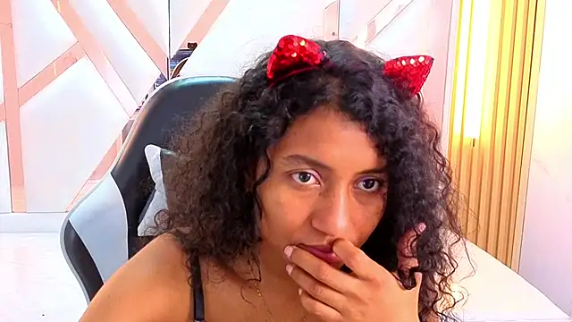 ninadelight_tp webcam