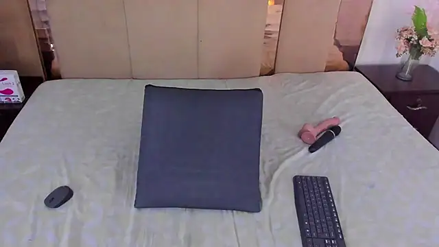 lizbrook (T young) - Cum Show