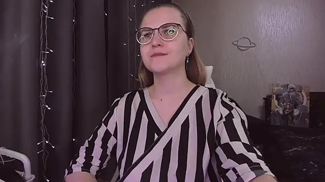 MissBrightShine webcam