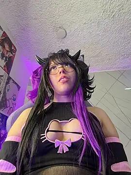 Purplee_Baby webcam