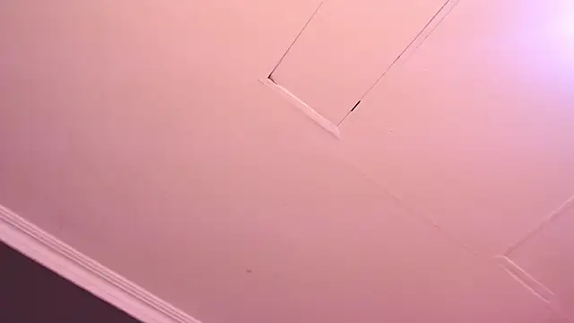 CrystalWoods94 webcam