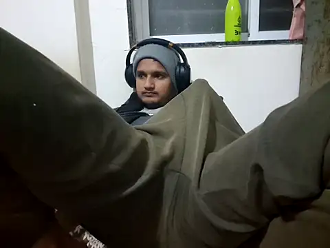 young-hairy-jon webcam