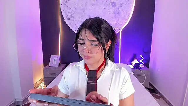 rosecassie (T young) - naked for you