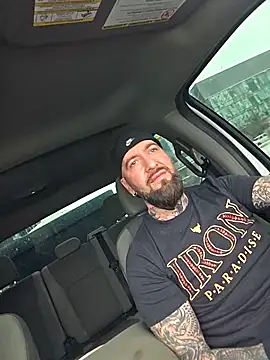 Beardedtattood webcam