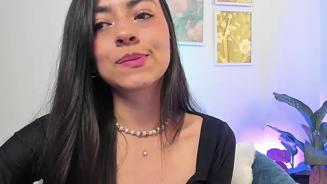 canelleGarces webcam