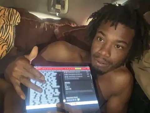 SlimeCrownzOut5 webcam