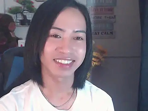 Miracle_TheBrat webcam