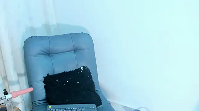 Melody_Megann webcam