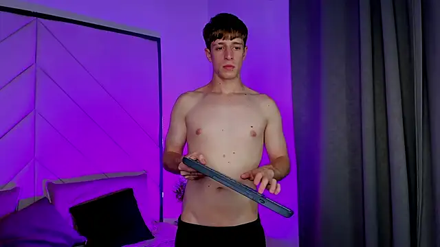 Ostin_Saints live cam screenshot male on VideoChat Party – Live Video Chat & Cam Rooms