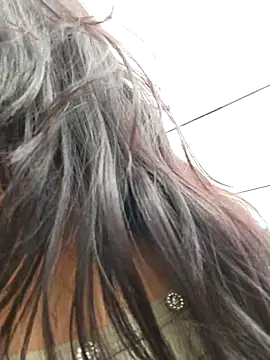 lau1127 (F young) - flash tits