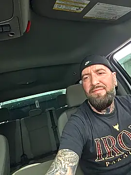 Beardedtattood webcam