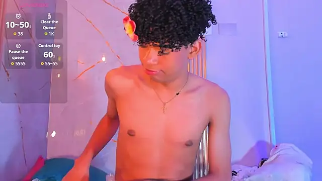 ivone_rose_ (M twink) - make me happy