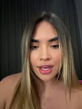 AnaCarrera Live Webcam on Stripchat