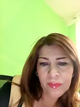 vanessa__01 (F mature) - I walk naked through the office 🔥🥵