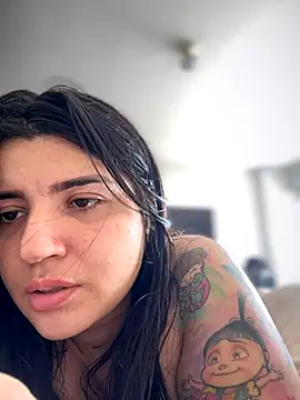 horny_roomiess webcam