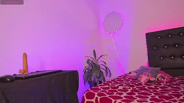 Michell_Whitets webcam