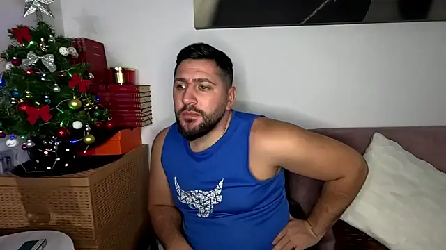 Gold_Alpha_Boy webcam