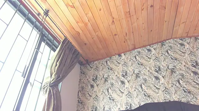 DanielaMonroe webcam