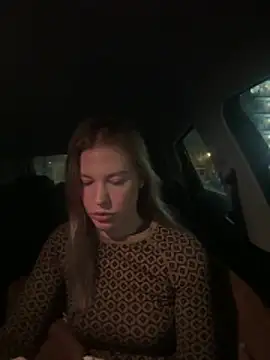 Chloemillerrxx webcam