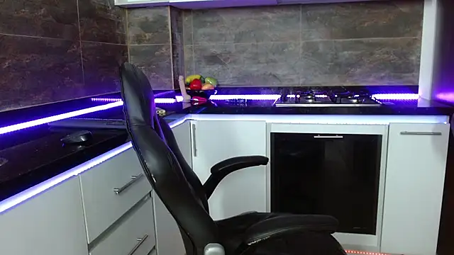 Violett_Salvatore webcam