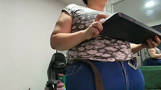 Natasha_Amber webcam