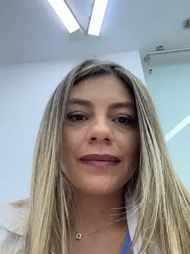 alicee16 (F young) - You make me take off my bra and be left