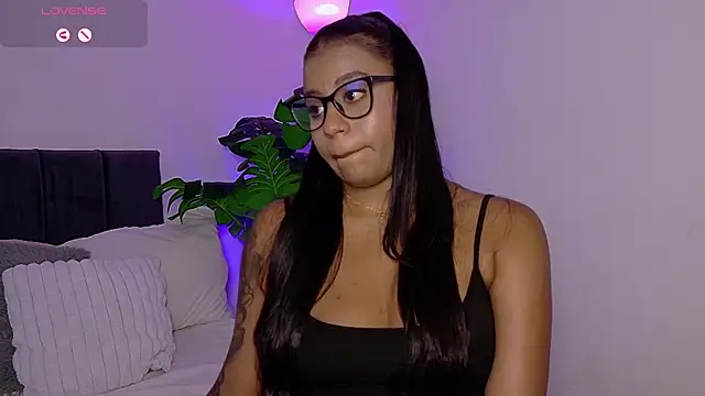 charlotteeruss webcam