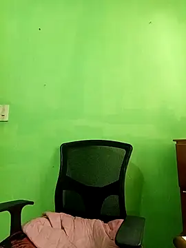 vanessa__01 (F mature) - I walk naked through the office 🔥🥵