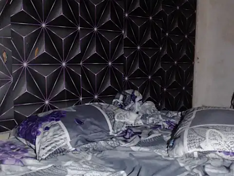 naughtybaby696969 webcam