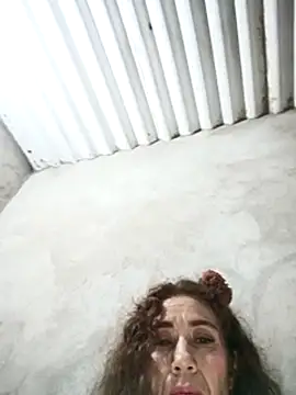 Dirty-Divorced-mother7