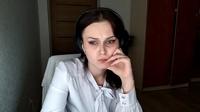 LouiseMarengo webcam