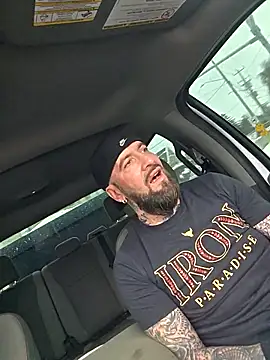 Beardedtattood webcam