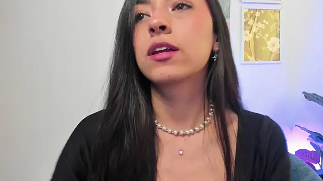 canelleGarces webcam