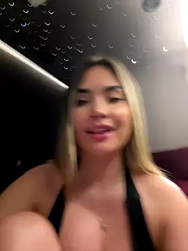 AnaCarrera Live Webcam on Stripchat