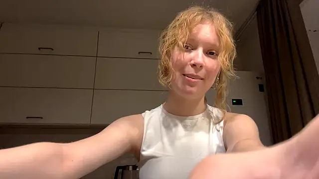 ElfriedaZwack webcam