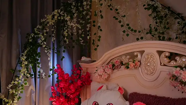 edlinalliston (F teen) - you wanna see ride on pillow?? 0.o