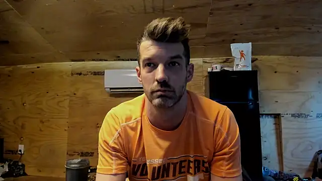 kenny_kyle (Ask my age) - naked 5 mins