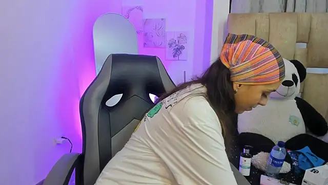 JulianaCarter webcam